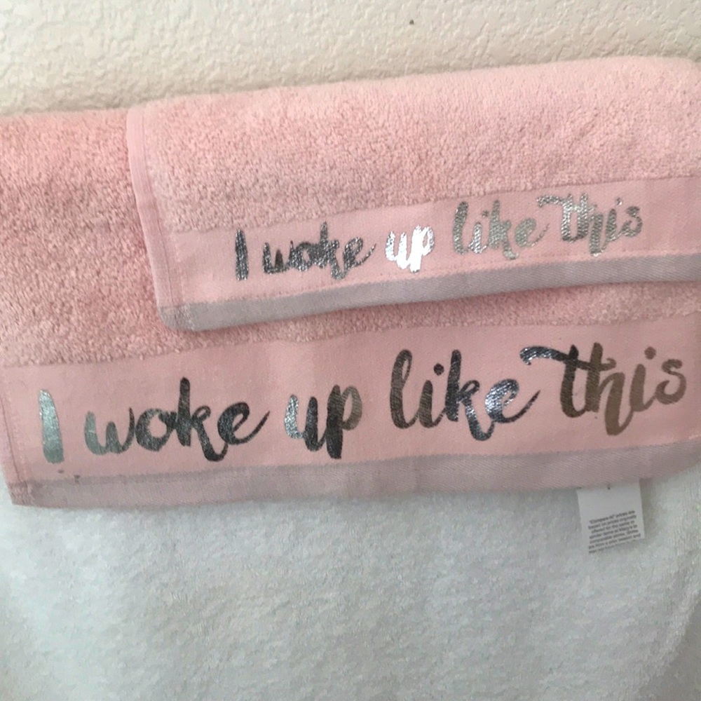 Girly Glam Cosmopolitan pink hand towel/washcloth set